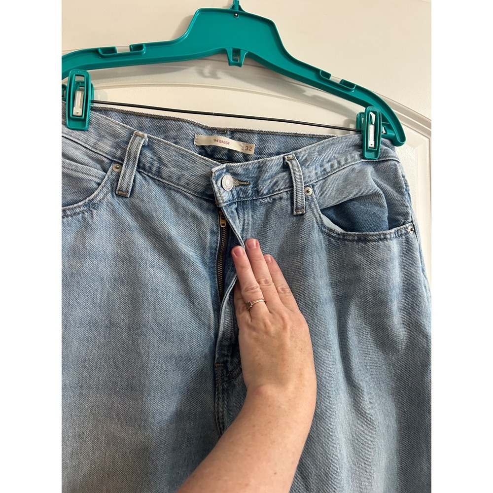 Levis 94 Baggy Jeans Womens 32 Light Wash High Rise Wide Leg Denim Blue - Picture 4 of 9